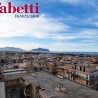 6° Piano di 4 vani in zona fornita e centrale A261