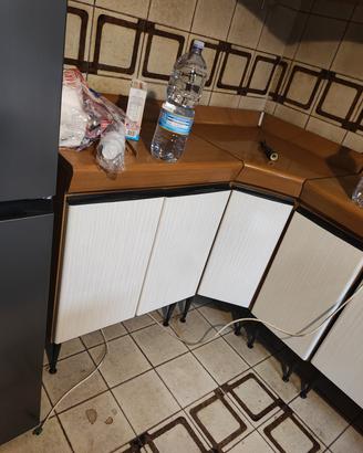 Gratis pensili e basi cucina 