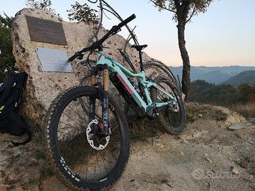 E-mtb Devinci AC Xt