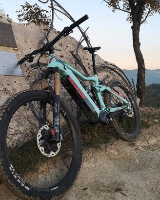 E-mtb Devinci AC Xt