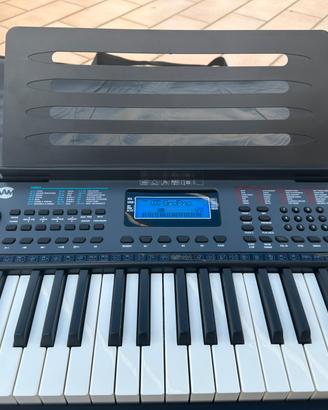 Pianoforte elettrico per scuola media