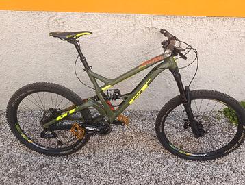Bicicletta GT  Sanction
