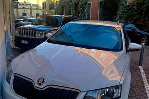 Skoda Octavia station wagon diesel-gpl (autocarro)