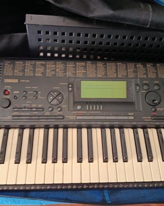 pianola Yamaha PSR-520