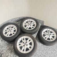 Cerchi il lega fiat punto  da 14
