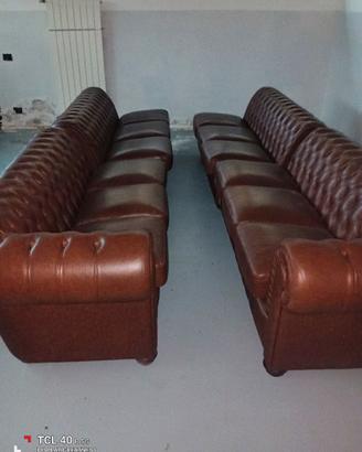 Divano Chesterfield 