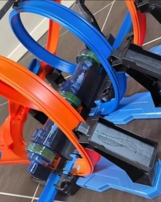 Pista Hotwheels “schianti rotanti”
