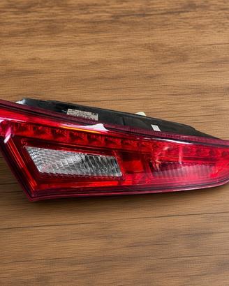 Fanale posteriore Alfa Romeo Giulietta stop DX