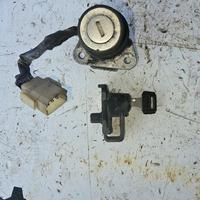 blocchetto chiave e gancio casco yamaha xt 550 