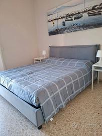 Letto matrimoniale a cassettone marca Perdormire