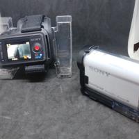 Sony action cam HDR  200V leggere cosa acquistate