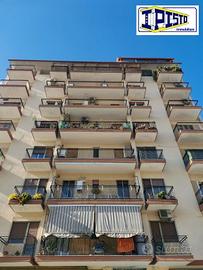 Trivani più accessori Via Umbria