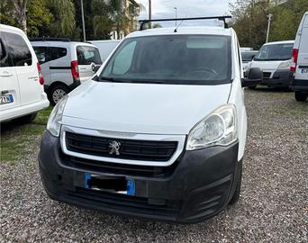 Peugeot partner 1,6 3 posti diesel anno 2016