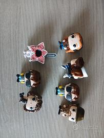 personaggi kinder joy stranger things 