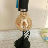 lampada stile industriale con lampadina luce calda