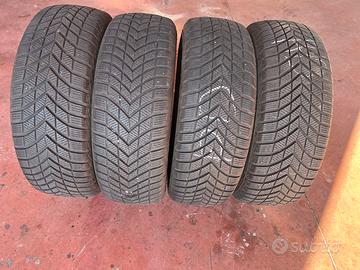4 x Gomme 215/65R16 invernale 215-65-16