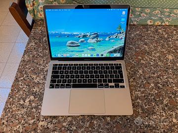 MacBook Air M1 8/256 gb
