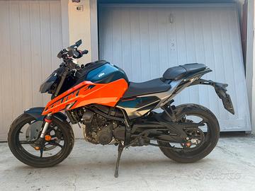 KTM DUKE 125