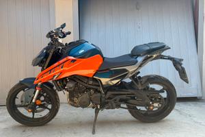 KTM DUKE 125