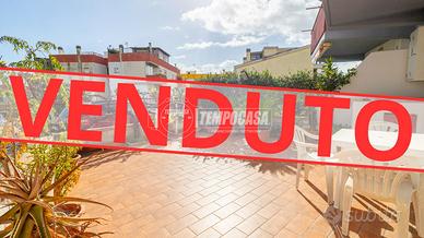 PIANO TERRA CON AMPI SPAZI ESTERNI E CANTINE