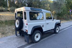 Land Rover Defender 90 2.5 200 TDI gancio 6 posti