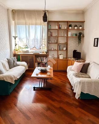 2 LOCALI A ROMA