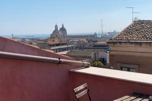 Bilocale arredato Centro Storico Barocco Catanese