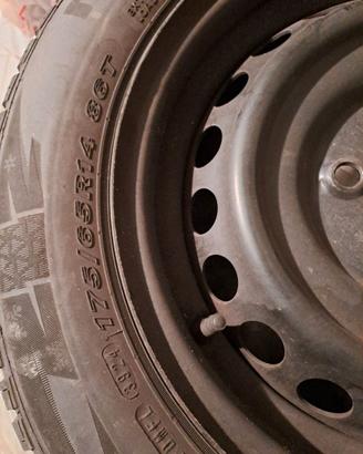 Cerchi in ferro 14" + Gomme 175/65 R14 come nuovi