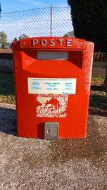 cassetta postale dismessa per collezionismo