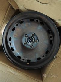 cerchi in ferro da 15" 5 fori pneumatici 185/60/15