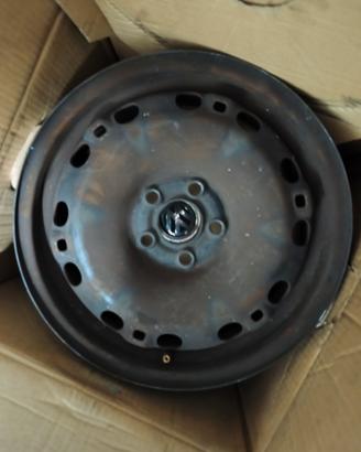 cerchi in ferro da 15" 5 fori pneumatici 185/60/15
