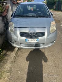 TOYOTA YARIS 1.0 BENZINA 3 PORTE 2007
