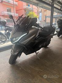 Kymco AK 550 Scooter