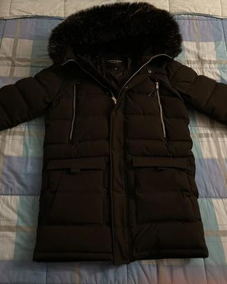 Giubbino parka supply and demand lungo