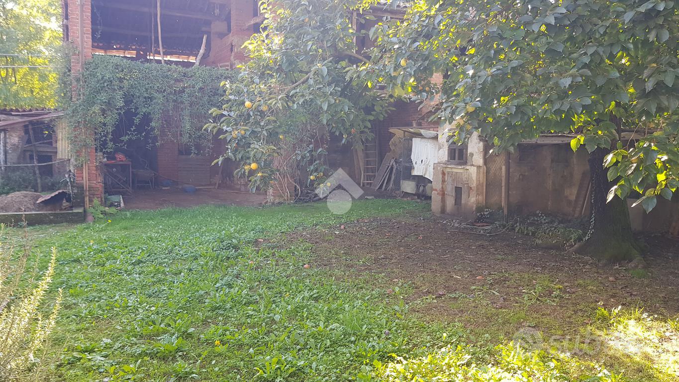 RUSTICO A VARALLO POMBIA - Vista 4