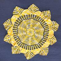 Centro tavola giallo fatto a mano