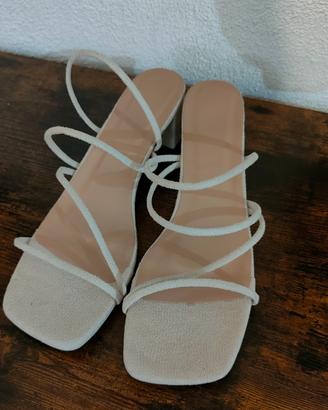 Sandalo elegante beige