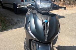 Beverly 300 s 2022