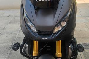 honda adv 750 anno 2017