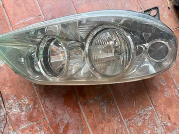 Faro fiat punto