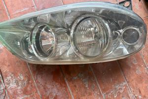 Faro fiat punto
