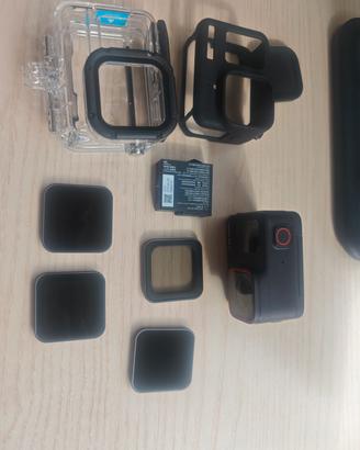 insta360 ace pro + accessori