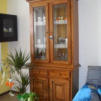 Credenza Vetrina artigianale vero noce massiccio
