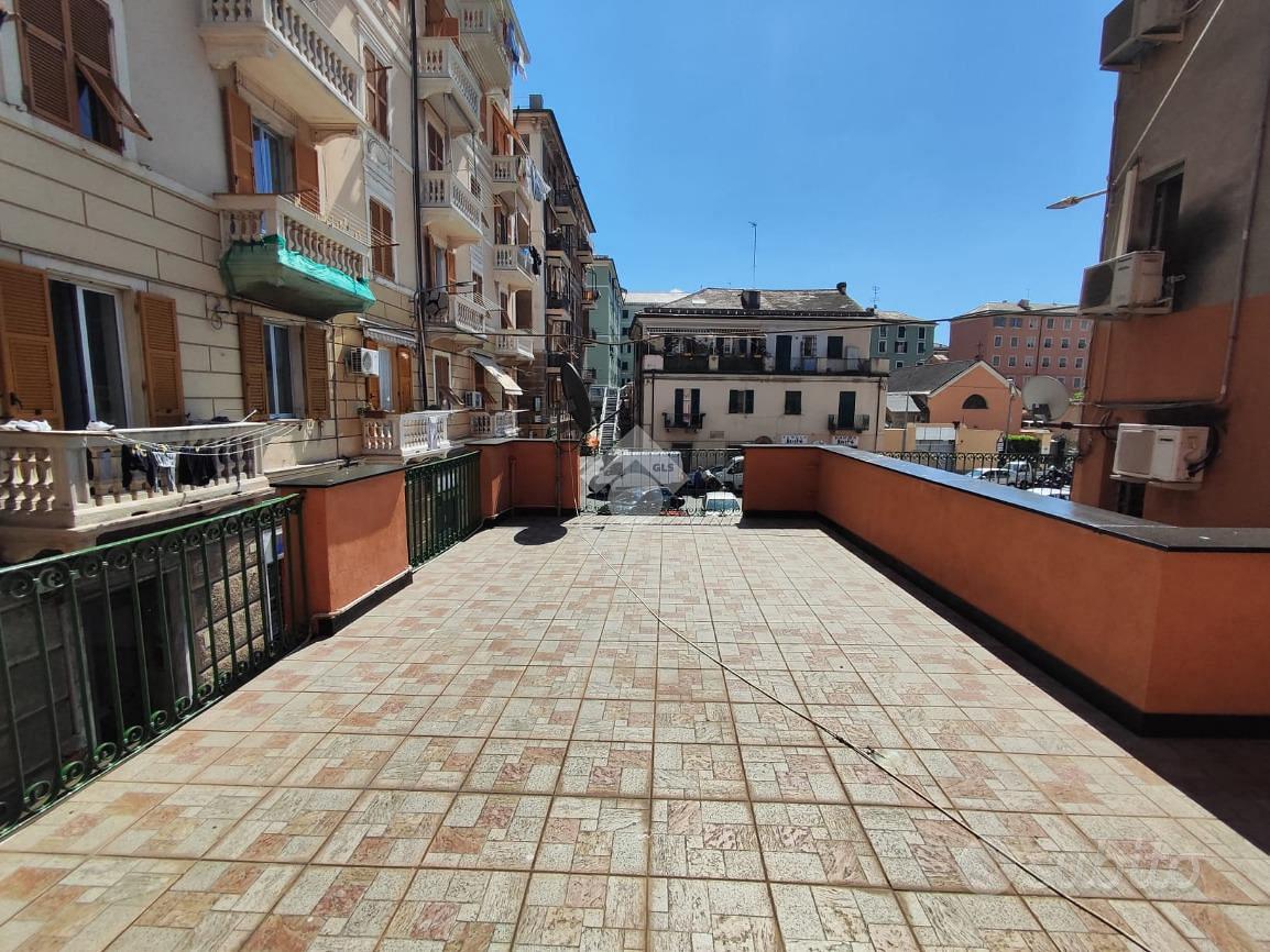 4 LOCALI A GENOVA - Vista 5