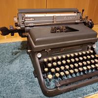 macchina da scrivere d'epoca Everest S