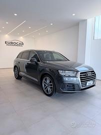 Audi Q7 50 TDI quattro tiptronic Business Plus