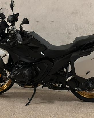 BMW R 1300 GS Triple Black – Full Optional