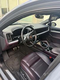 Porsche Cayenne Coupé E-Hybrid 470CV Approved9