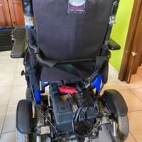 Sedia a rotelle elettrica