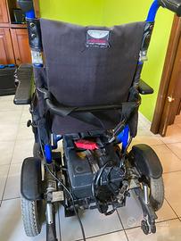 Sedia a rotelle elettrica